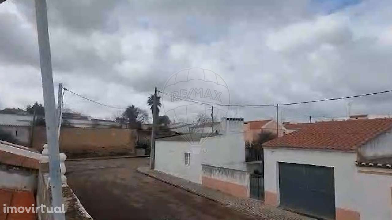 Moradia T4 para venda - Grande imagem: 2/16