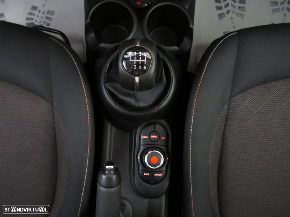 MINI 5 Portas Cooper D - 36
