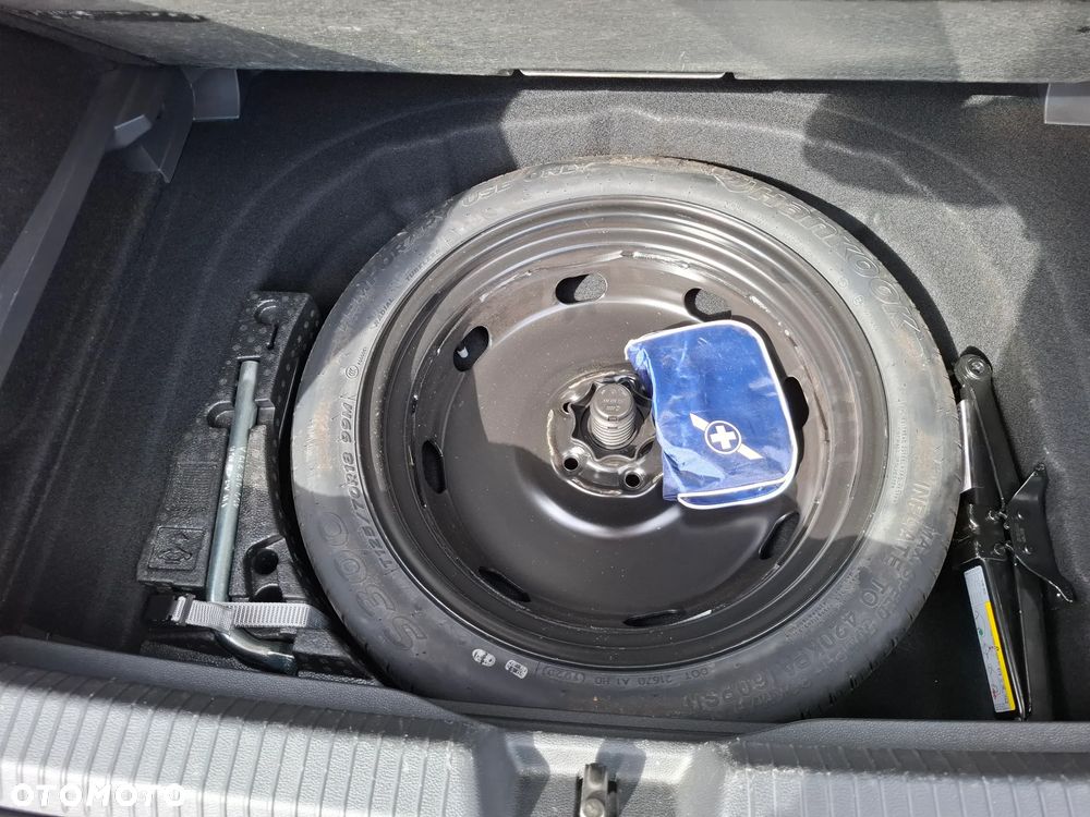 Volkswagen Golf 1.5 TSI EVO Life - 27