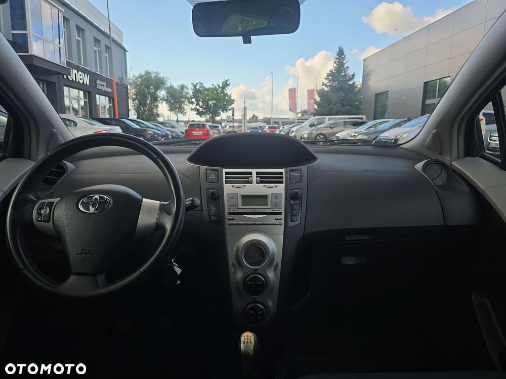Toyota Yaris 1.3 Luna A/C - 17
