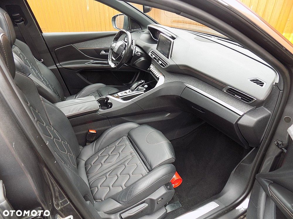 Peugeot 3008 PureTech 130 Stop & Start GPF EAT8 Allure Business-Paket - 8