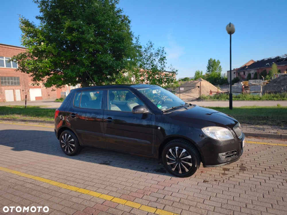 Skoda Fabia - 4