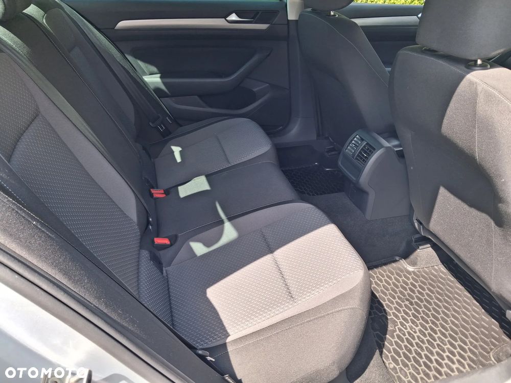 Volkswagen Passat 2.0 TDI EVO Business - 15