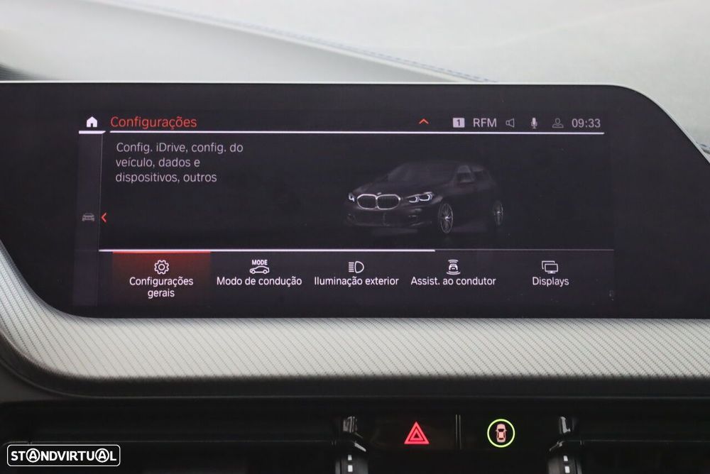 BMW 116 d Pack Desportivo M Auto - 32