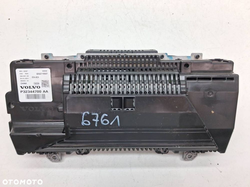 LICZNIK ZEGARY VIRTUAL VOLVO XC60 II 2.0 D MH EU 32344700 - 3