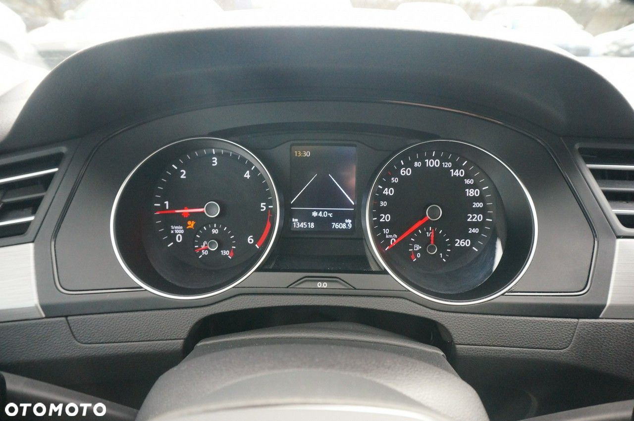 Volkswagen Passat 2.0 TDI EVO Essence - 14