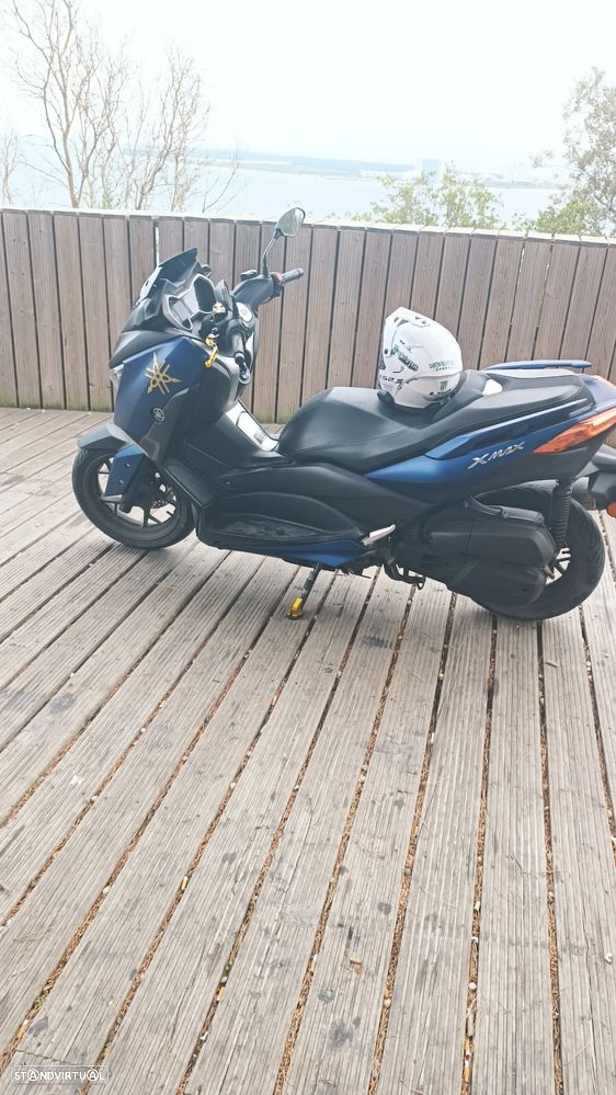 Yamaha X-Max - 5