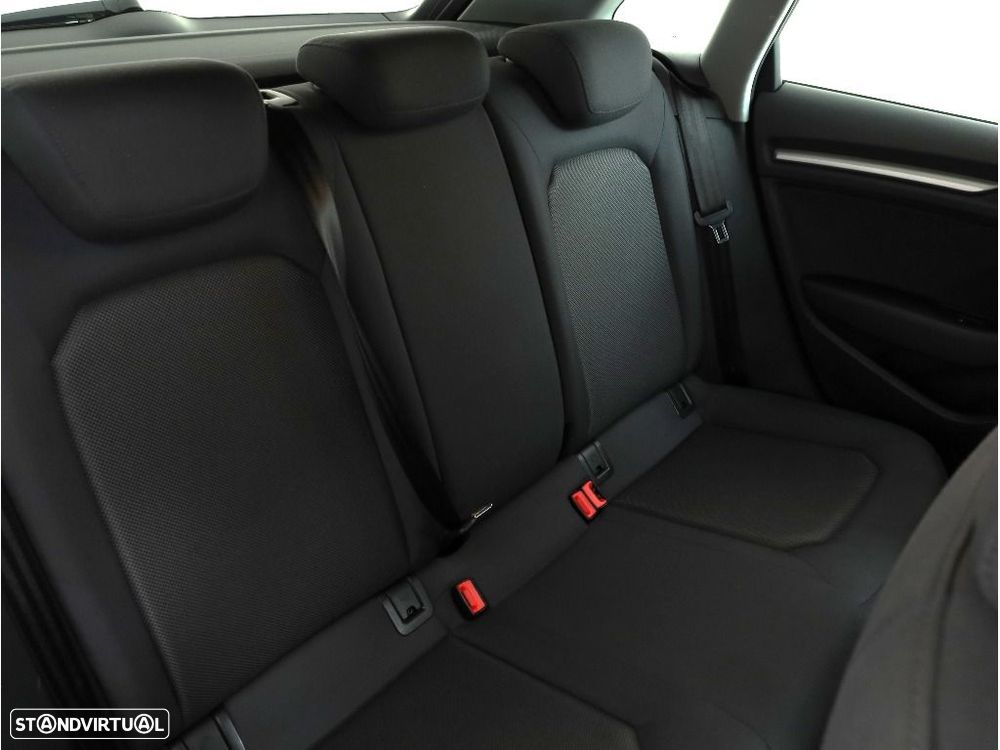 Audi A3 Sportback 30 TDI - 16