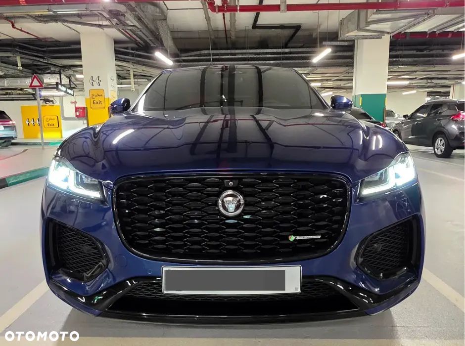 Jaguar F-Pace P250 AWD R-Dynamic SE - 2