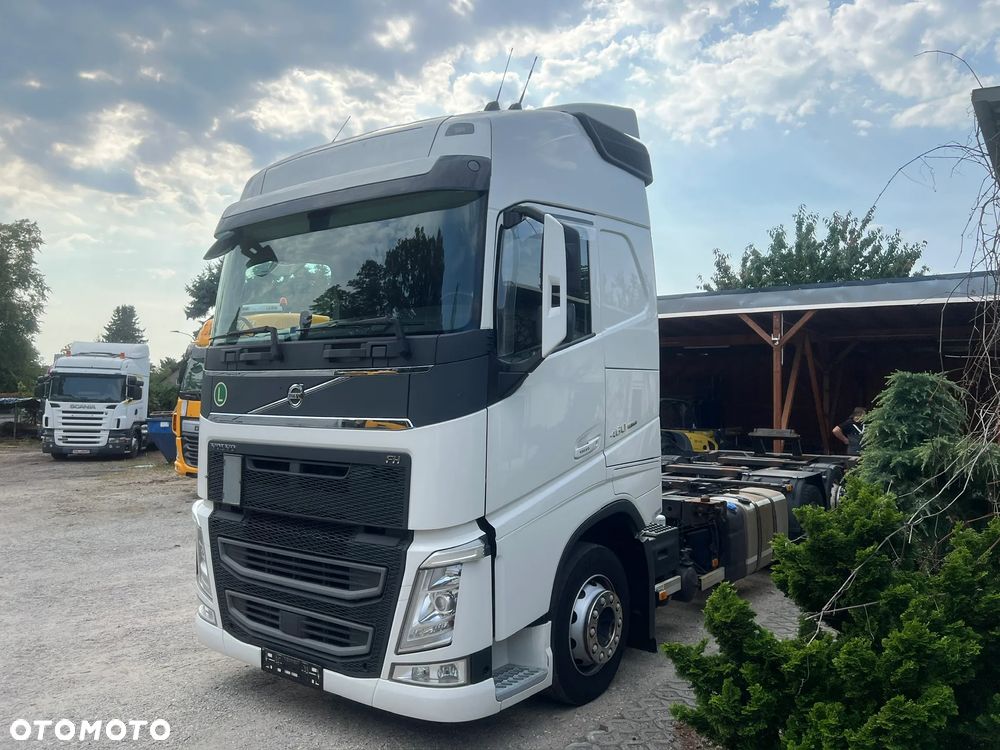 Volvo FH 460 Xenony Klimapostojowa winda Niemcy - 3