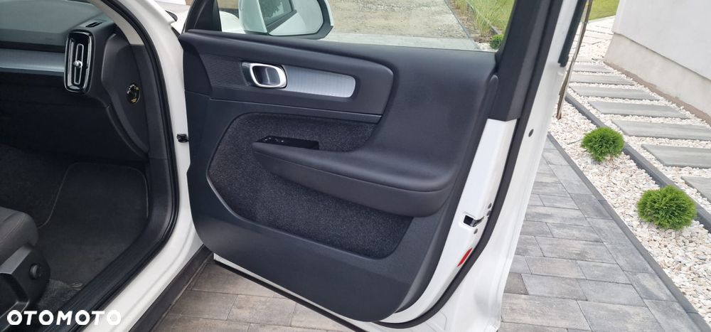 Volvo XC 40 B4 B DKG Ultimate Dark - 20