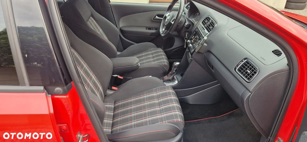 Volkswagen Polo 1.4 DSG GTI - 17