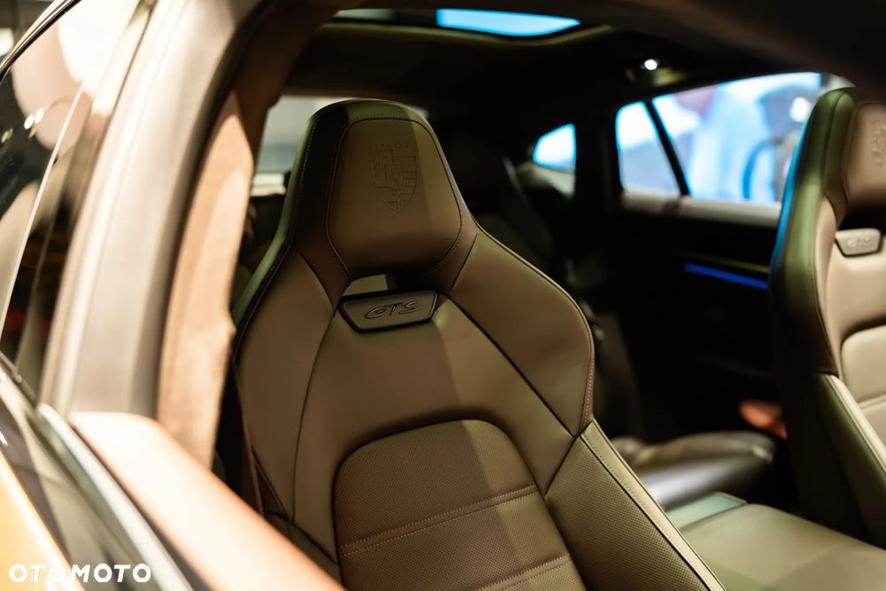 Porsche Panamera - 15