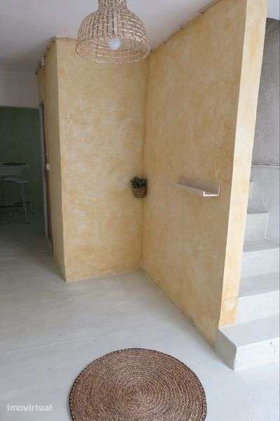 Moradia T2 Remodelada no Centro do Ladoeiro – Idanha-a-Nova - Grande imagem: 3/11