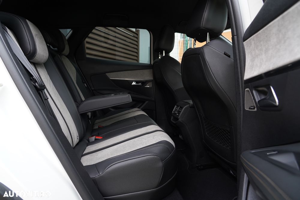 Peugeot 3008 PHEV EAT8 4X4 GT Pack - 13