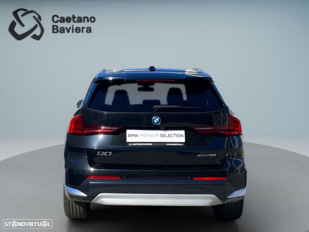 BMW iX1 eDrive20 xLine - 21