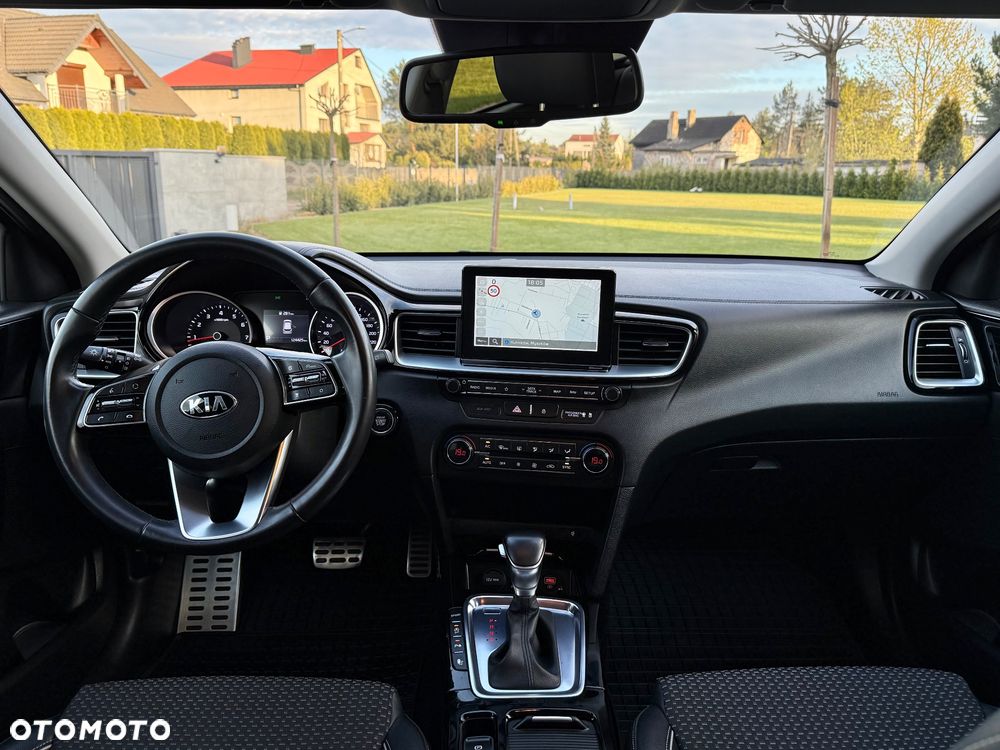 Kia Ceed 1.4 T-GDI DCT OPF Platinum Edition - 23