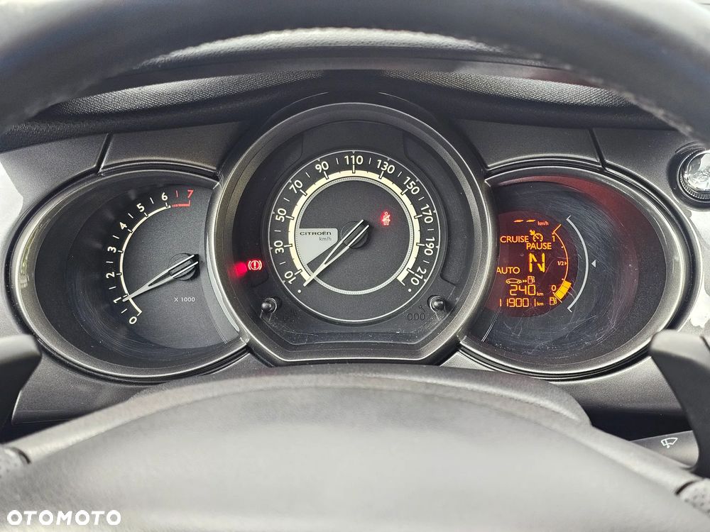 Citroën C3 1.4 VTi Exclusive MAP - 34