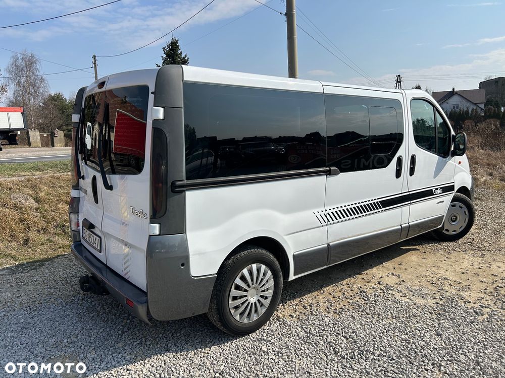 Renault Trafic - 11