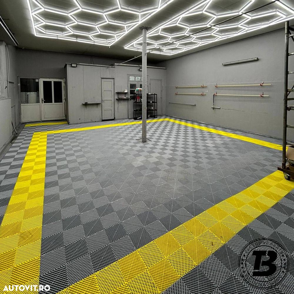 Pardoseala Modulara pentru Garaj si Ateliere Detailing - Gri Deschis - 2