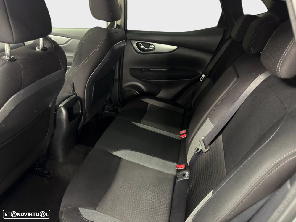 Nissan Qashqai 1.2 DIG-T N-Connecta - 16
