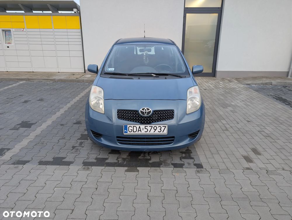 Toyota Yaris 1.3 VVT-i Multi Mode Sol - 2