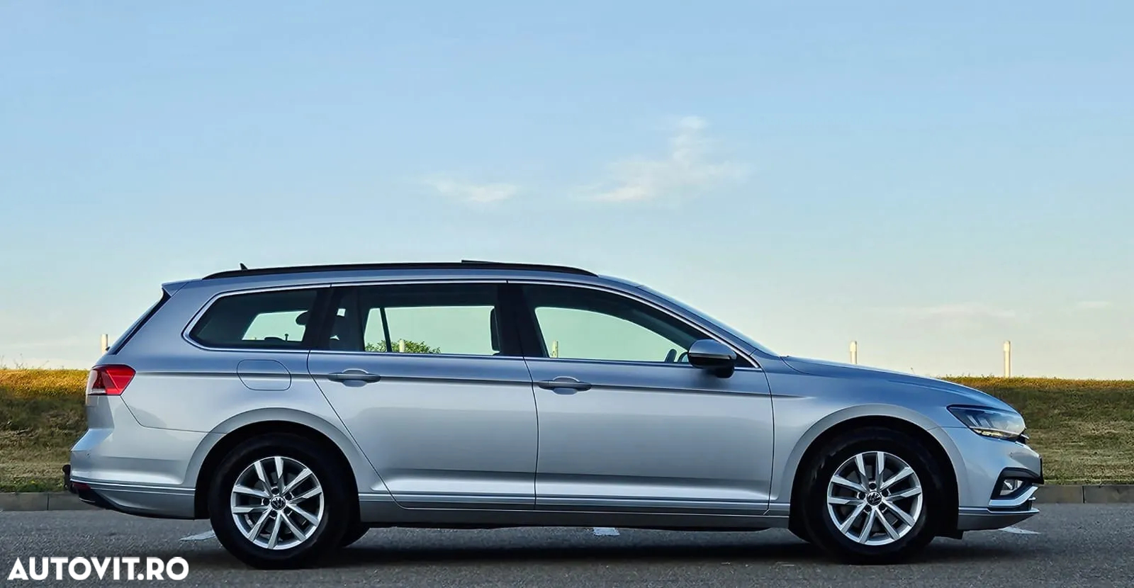 Volkswagen Passat Variant 2.0 TDI DSG Comfortline - 4