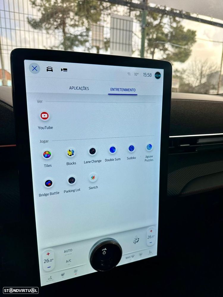 Ford Mustang Mach-E Premium AWD - 17