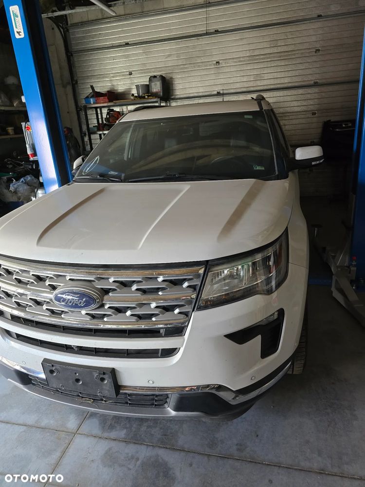 Ford Explorer - 2