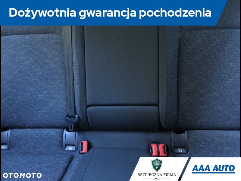 Volkswagen Golf - 11