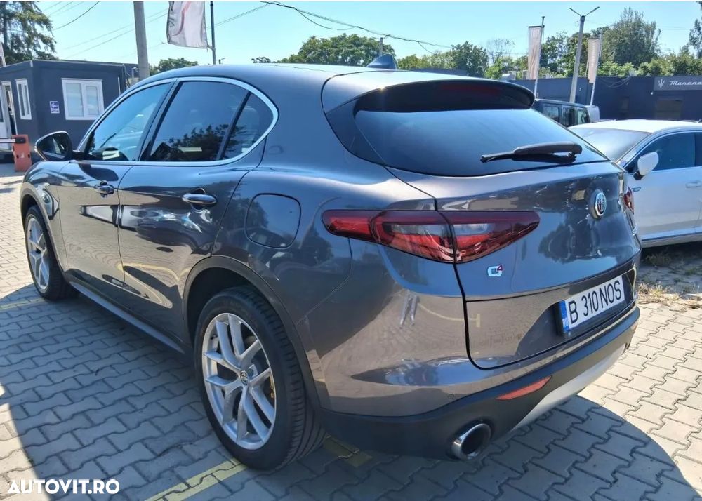 Alfa Romeo Stelvio 2.0 Turbo AWD AT8 First Edition - 3