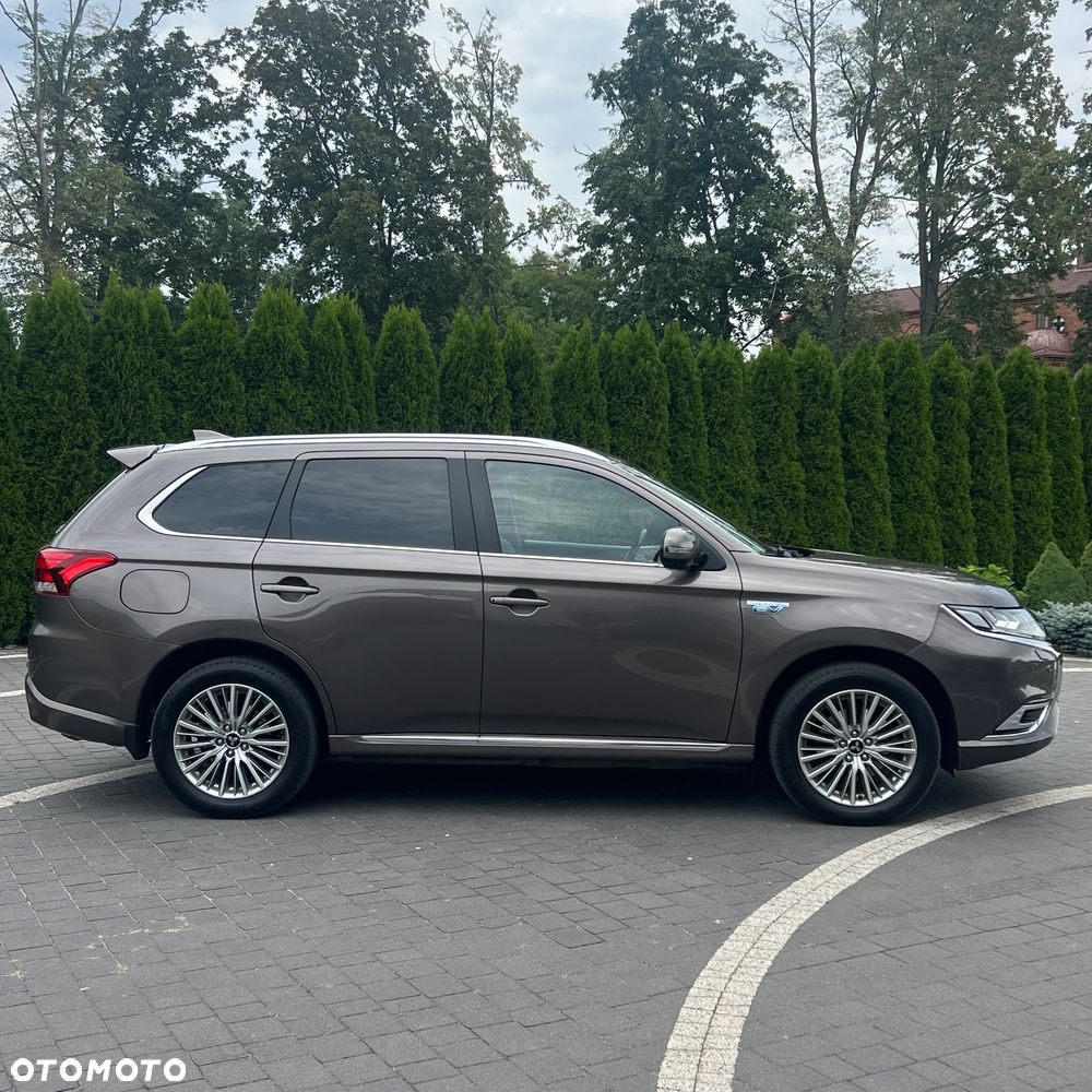 Mitsubishi Outlander 2.4 4WD Diamant - 6