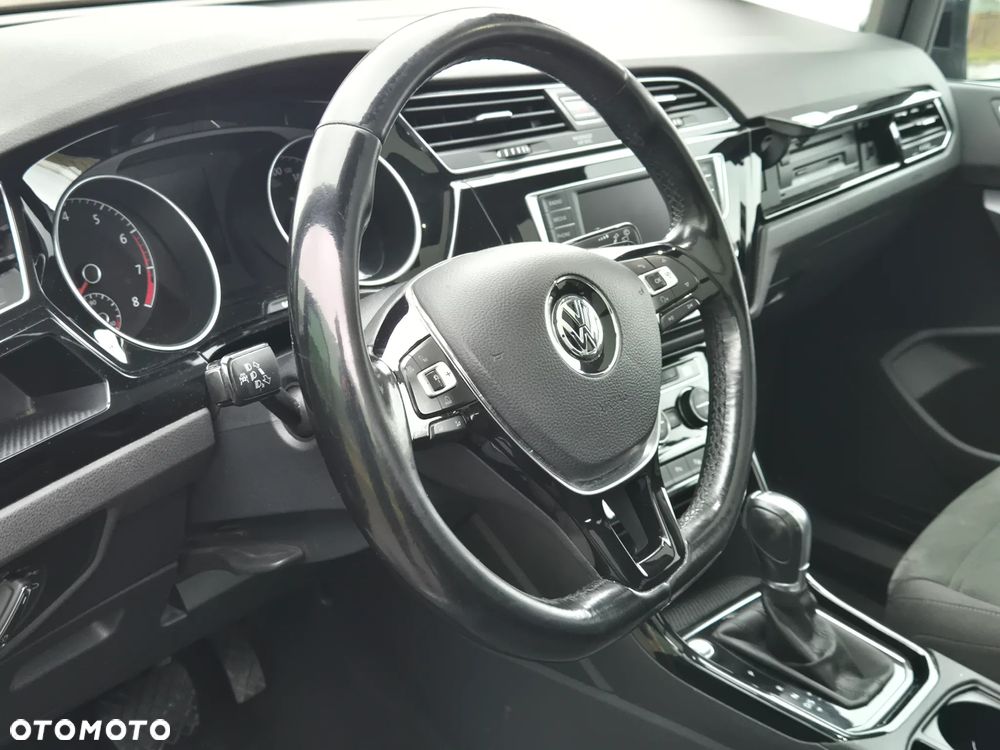 Volkswagen Touran 1.4 TSI BMT Highline DSG - 13