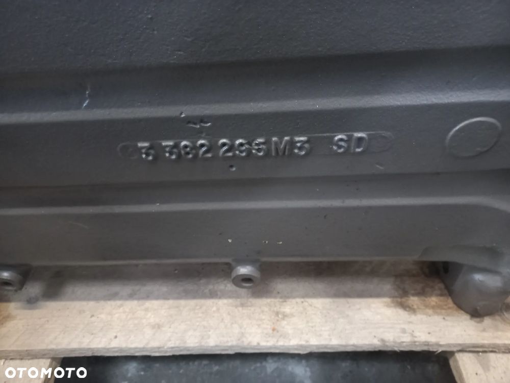 Massey Ferguson skrzynia biegów 3382295M3,3580845M1,obudowa skrzyni,rewers,a b,żół zając,speed shift,3583406M2,3382229M3,3580495M00,3580496M00,3582154M00,widełki,koło zębate,wałek,choinka.kompletna skrzynia,wybierak. - 7