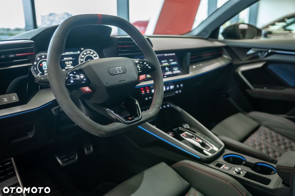Audi RS3 Limousine TFSI Quattro S tronic - 13