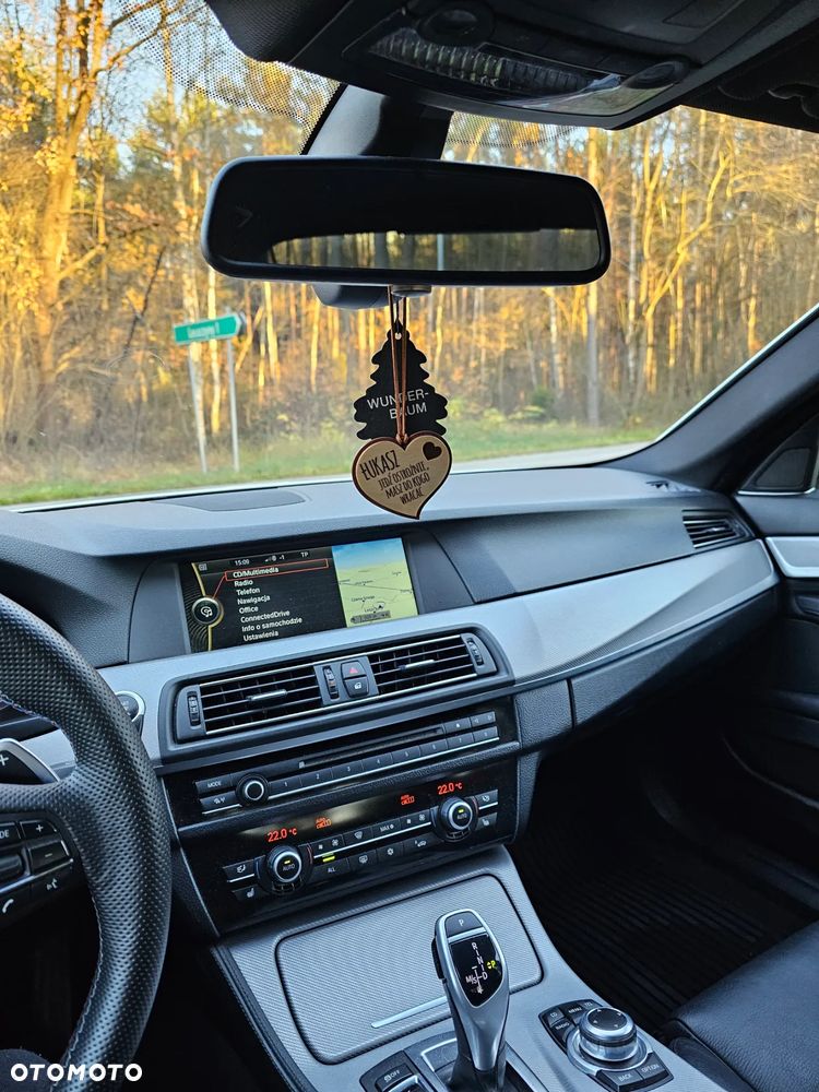 BMW Seria 5 530d xDrive - 25