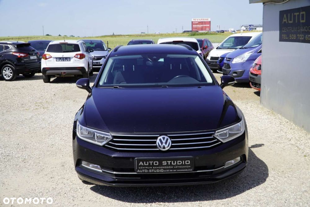 Volkswagen Passat 2.0 TDI SCR DSG Comfortline - 29