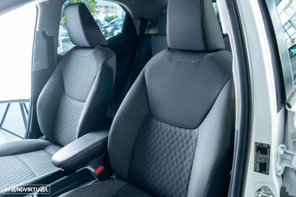 Toyota Yaris 1.5 HDF Comfort Plus - 8