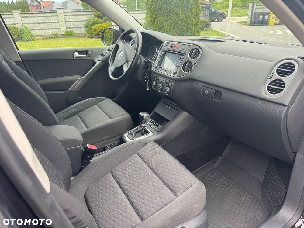 Volkswagen Tiguan 2.0 TDI DPF 4Motion BlueMotion Technology DSG Track & Field - 7
