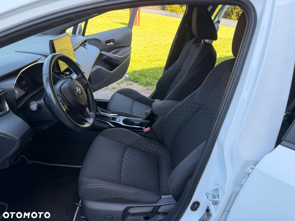Toyota Corolla 1.8 Hybrid Comfort - 30