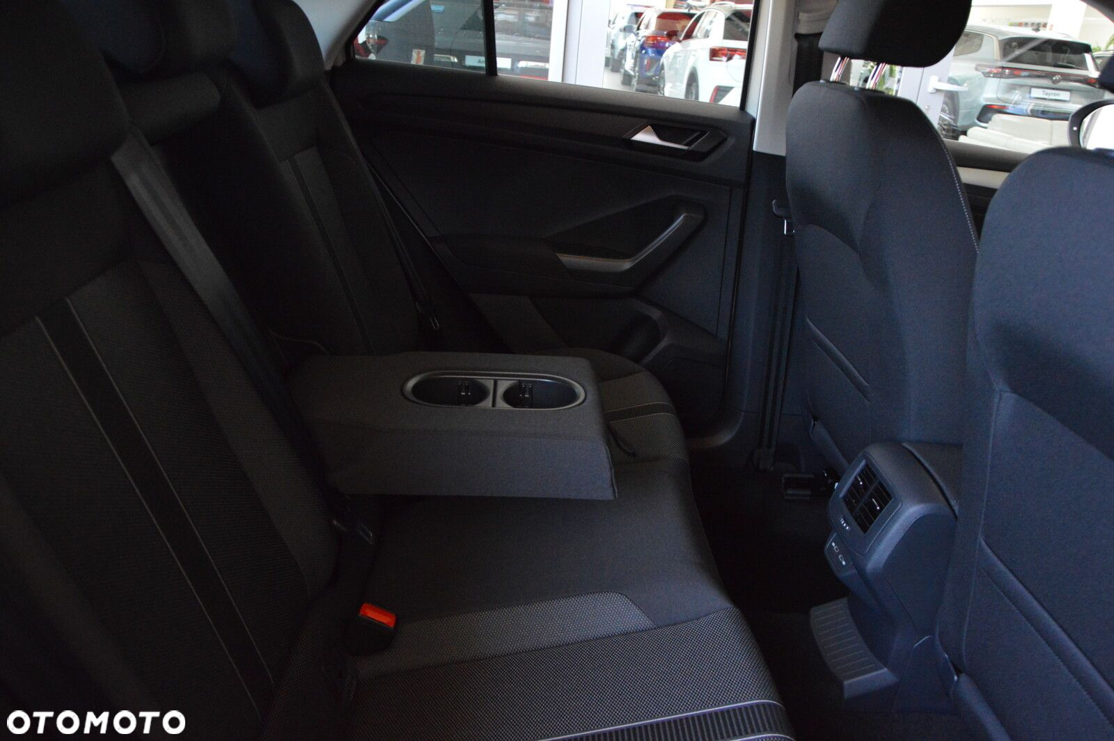 Volkswagen T-Roc - 20