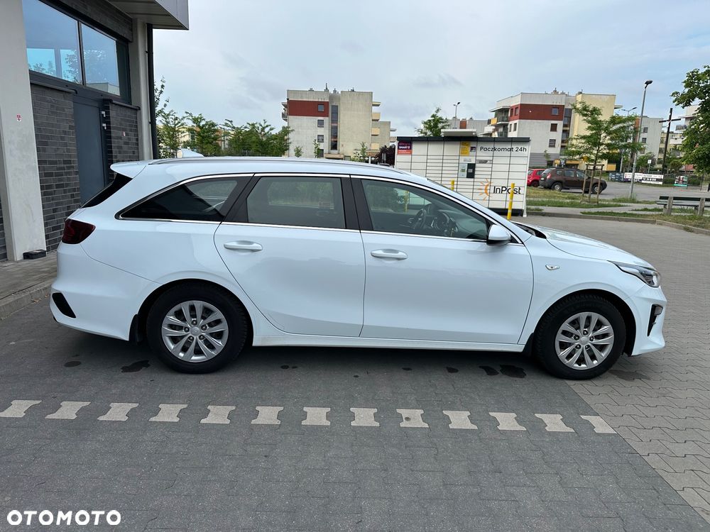 Kia Ceed 1.6 CRDi SCR M - 11