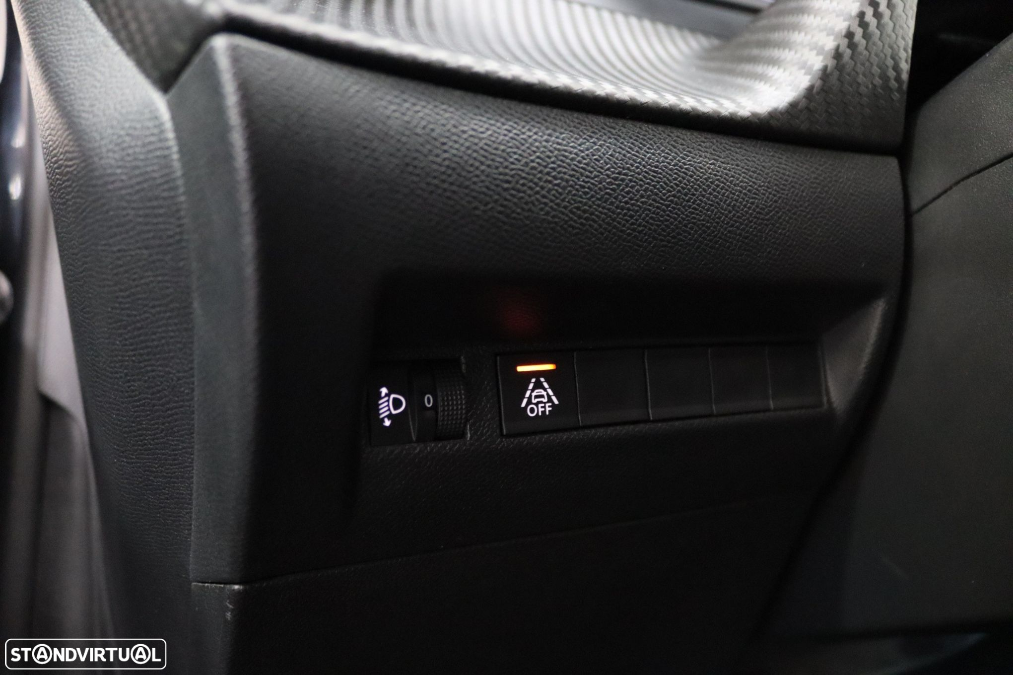 Peugeot 208 1.2 PureTech Active Pack - 8