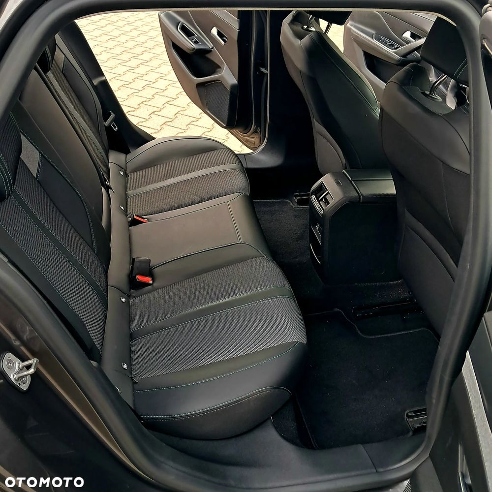 Peugeot 308 - 9