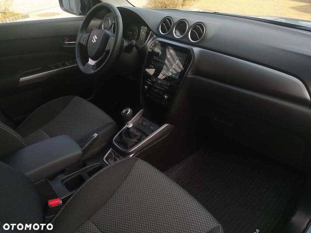 Suzuki Vitara 1.4 Boosterjet mHEV Premium Plus 2WD - 25