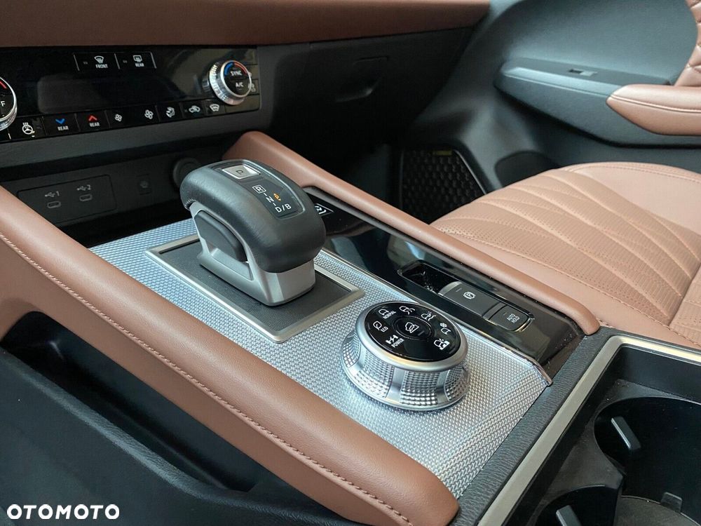 Mitsubishi Outlander - 13