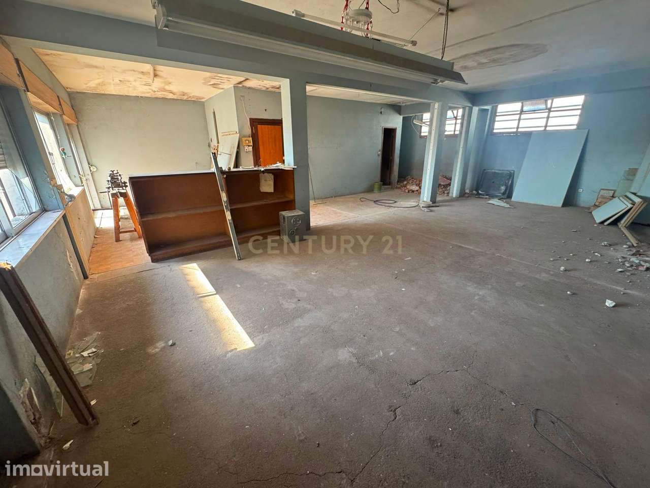 Apartamento T2 avenida principal Marinha Grande - Grande imagem: 2/4