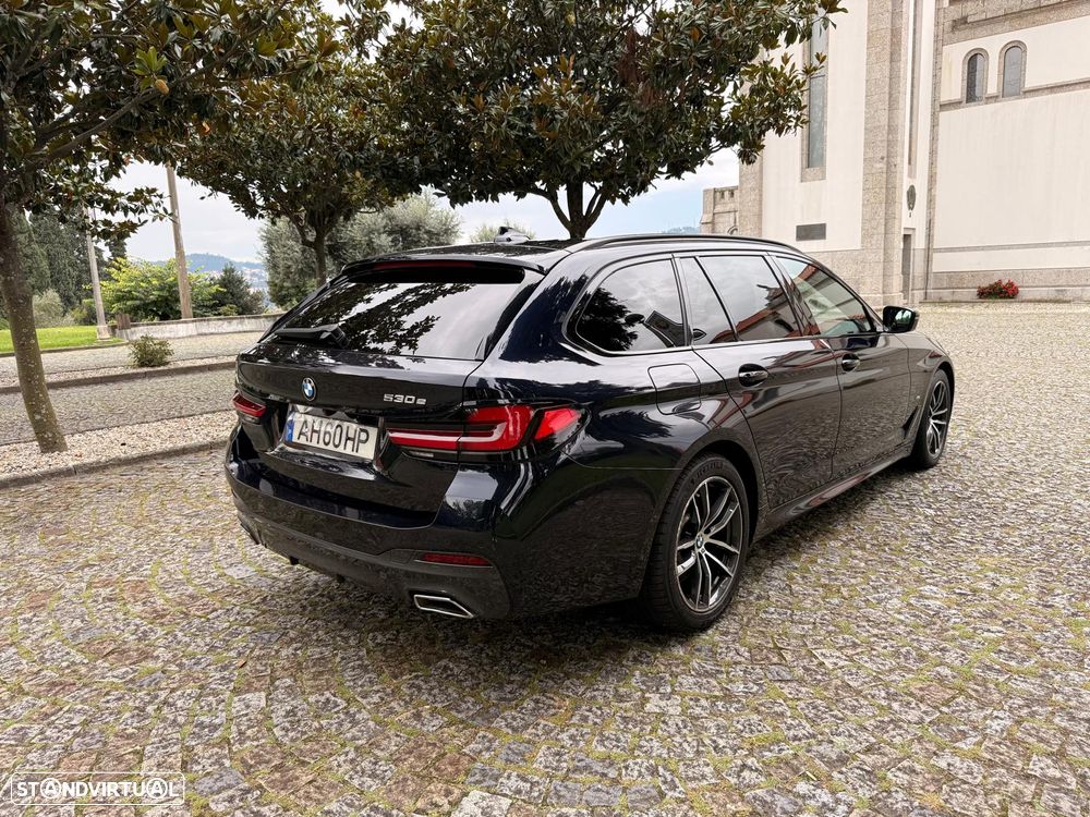 BMW 530 e Pack Desportivo M - 11