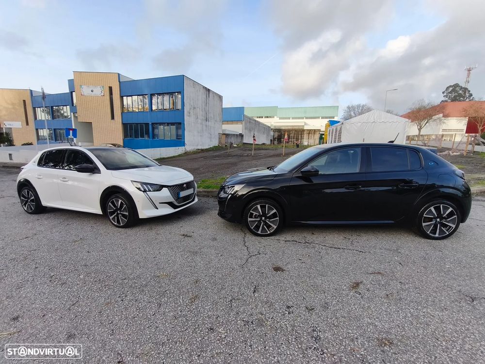 Peugeot e-208 GT+ - 6