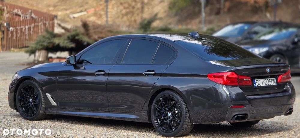 BMW Seria 5 M550i xDrive - 19